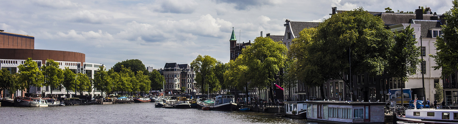 Great reasons to rent a houseboat in Amsterdam Booka Places you